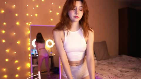 Snapshot of shawty_girl_ chatting on February 2025 04:03:01 PM Sonya online show from February 2025 04:03:01 PM