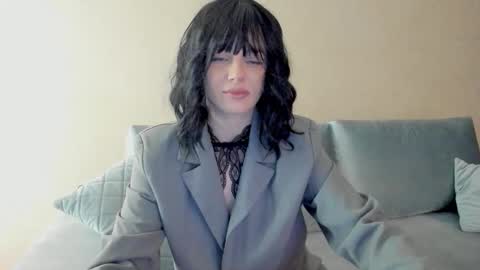 Snapshot of shawty_sue chatting on December 2025 06:14:02 PM Sue online show from December 2025 06:14:02 PM