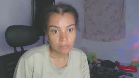 Snapshot of shayna_cute chatting on March 2026 01:23:01 AM Shayna online show from March 2026 01:23:01 AM