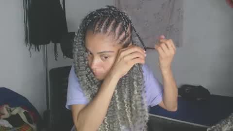 Snapshot of shayna_cute chatting on April 2026 10:48:01 AM Shayna online show from April 2026 10:48:01 AM