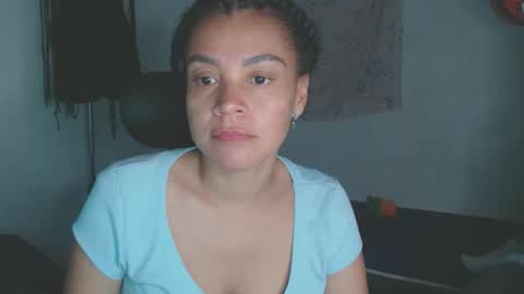 Snapshot of shayna_cute chatting on April 2026 11:54:02 PM Shayna online show from April 2026 11:54:02 PM