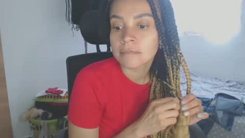 Snapshot of shayna_cute chatting on April 2026 07:44:01 PM Shayna online show from April 2026 07:44:01 PM