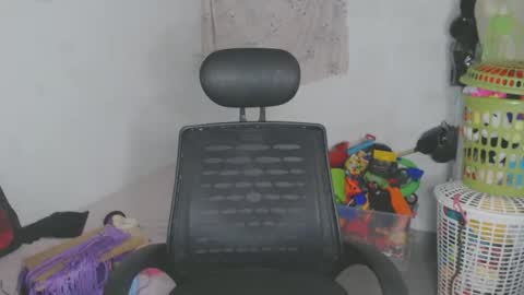 Snapshot of shayna_cute chatting on May 2026 11:56:01 PM Shayna online show from May 2026 11:56:01 PM