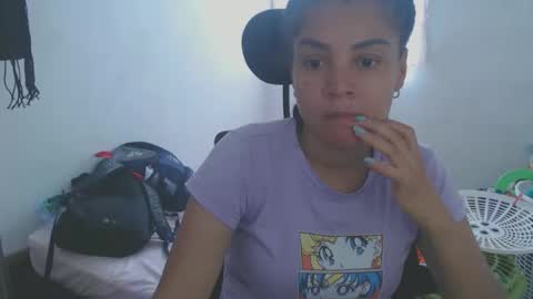 Snapshot of shayna_cute chatting on June 2026 06:43:01 PM Shayna online show from June 2026 06:43:01 PM