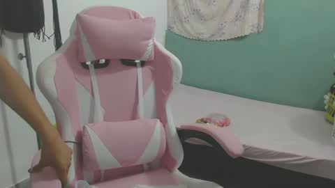 Snapshot of shayna_cute chatting on July 2026 02:03:02 AM Shayna online show from July 2026 02:03:02 AM