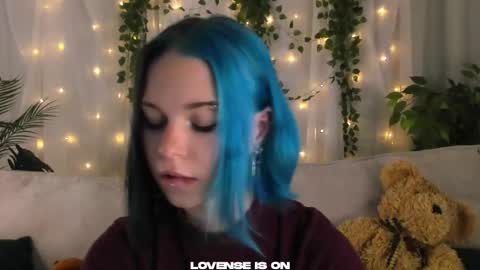Snapshot of she_well chatting on October 2025 11:10:01 AM Anika online show from October 2025 11:10:01 AM
