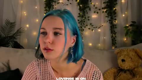 Snapshot of she_well chatting on October 2025 01:12:01 PM Anika online show from October 2025 01:12:01 PM