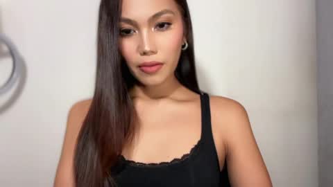 Snapshot of shealana69 chatting on April 2026 05:43:02 PM MY IG Shealana69 online show from April 2026 05:43:02 PM