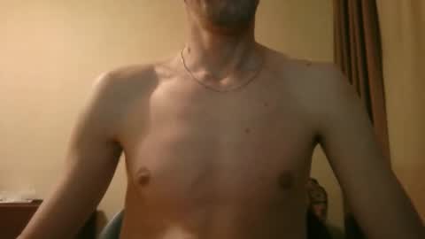 Snapshot of shedevr02 chatting on April 2026 05:29:01 PM Roger online show from April 2026 05:29:01 PM