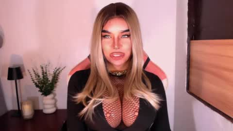sheenafrost online show from May 2026 11:46:01 PM
