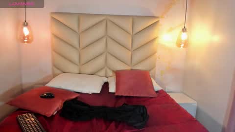 sheeylopez online show from December 2025 01:26:02 AM