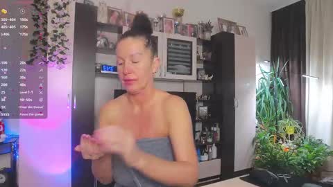 Sheila GMT 2 Tuesday Wednesday Friday Saturday Sunday- 8  5  online show from January 2026 04:40:01 AM