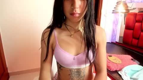 Snapshot of sheilly_brown chatting on September 2025 07:03:02 PM sheilly_brown online show from September 2025 07:03:02 PM