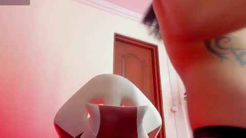 Snapshot of sheilly_brown chatting on November 2025 07:13:01 PM sheilly_brown online show from November 2025 07:13:01 PM