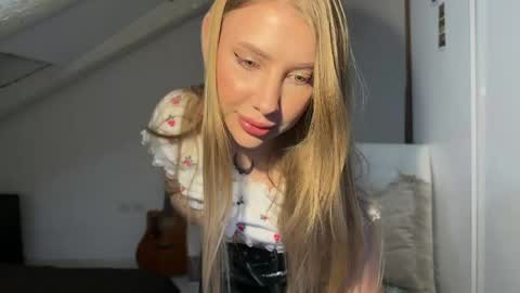 Snapshot of sheislilith chatting on May 2026 07:40:02 PM Lilith online show from May 2026 07:40:02 PM