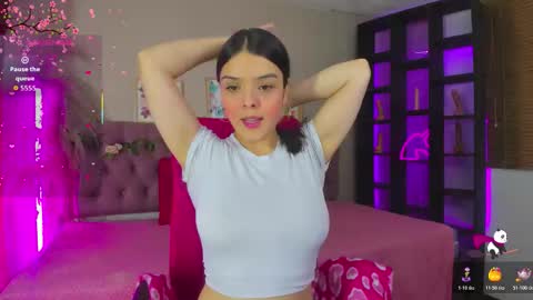 Shelby cute  online show from October 2025 01:00:02 PM