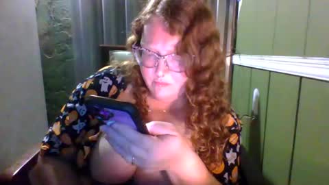 Snapshot of shelbyannn chatting on October 2025 01:09:02 AM Red online show from October 2025 01:09:02 AM