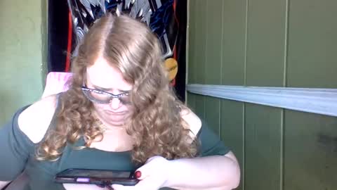 Snapshot of shelbyannn chatting on May 2026 01:39:02 PM Red online show from May 2026 01:39:02 PM