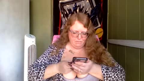 Snapshot of shelbyannn chatting on May 2026 02:34:01 PM Red online show from May 2026 02:34:01 PM