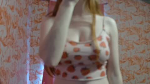 Snapshot of shelikessoymilk chatting on March 2026 06:03:01 PM Erika online show from March 2026 06:03:01 PM