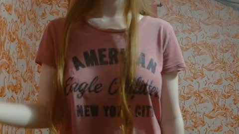 Snapshot of shelikessoymilk chatting on April 2026 02:42:02 AM Erika online show from April 2026 02:42:02 AM