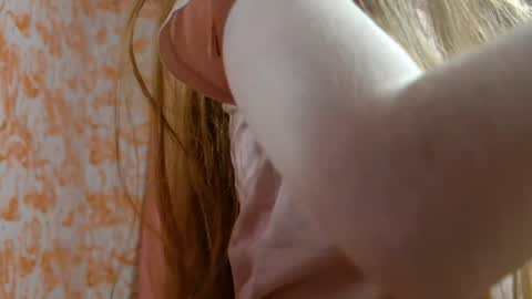 Snapshot of shelikessoymilk chatting on April 2026 01:56:01 AM Erika online show from April 2026 01:56:01 AM