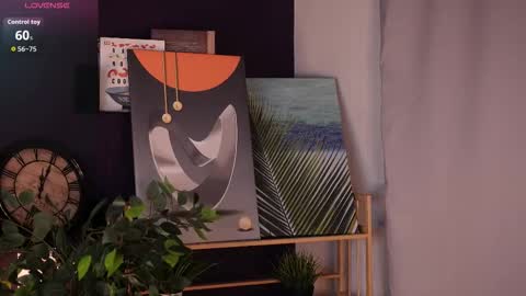 Snapshot of shelleyborom chatting on October 2025 03:59:02 AM Sofia online show from October 2025 03:59:02 AM