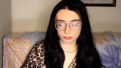 Alice online show from April 2026 06:37:01 PM