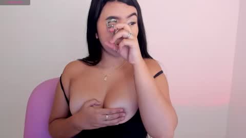 Shelly rayhs online show from November 2025 02:43:02 AM