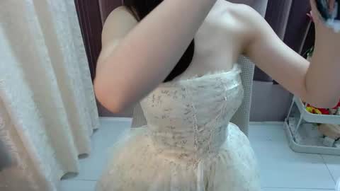 Shelly online show from September 2025 01:17:01 AM