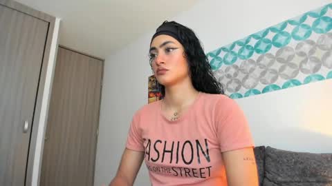 Snapshot of shelsy_d chatting on April 2026 08:56:01 PM S H E L S Y online show from April 2026 08:56:01 PM