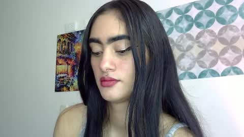 Snapshot of shelsy_d chatting on June 2026 05:02:02 PM S H E L S Y online show from June 2026 05:02:02 PM