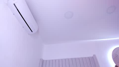 shelynna_azzul online show from January 2025 10:44:02 PM