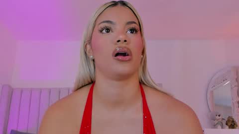 shelynna_azzul online show from February 2026 07:41:02 PM