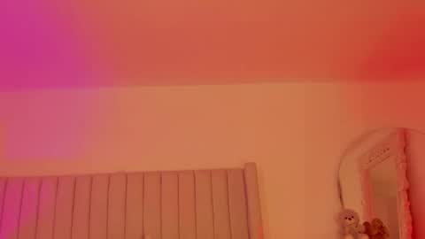 shelynna_azzul online show from February 2026 08:27:01 PM