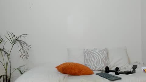 Sherlyn Adams online show from September 2025 09:42:02 AM