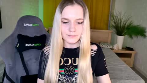 Snapshot of sherributlers chatting on April 2026 06:16:02 AM Sweet Sherri online show from April 2026 06:16:02 AM