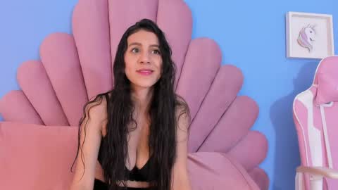 Snapshot of shery_milk chatting on April 2026 11:36:01 AM Shery online show from April 2026 11:36:01 AM