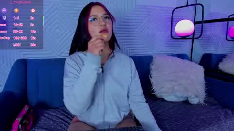 mia online show from February 2025 11:21:02 AM