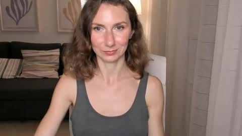 shesleepsnaked online show from February 2025 06:44:02 PM