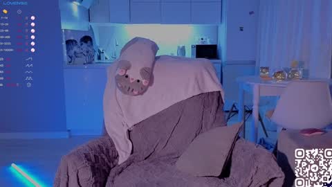 Snapshot of shey1i chatting on December 2024 04:38:01 PM Sheyli online show from December 2024 04:38:01 PM