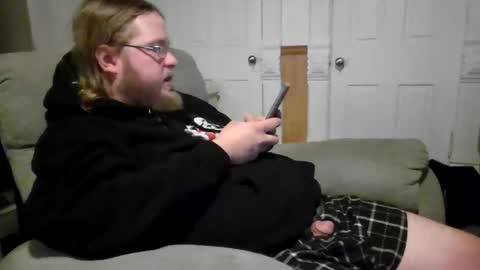 Snapshot of shifty885 chatting on March 2026 11:20:02 PM shifty885 online show from March 2026 11:20:02 PM