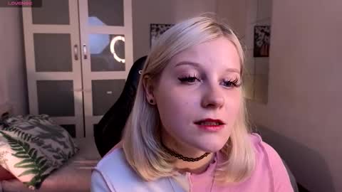 Snapshot of shinejoan chatting on September 2025 02:18:01 PM help me reach my first 25 thumbs up online show from September 2025 02:18:01 PM