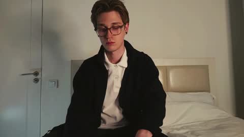 Snapshot of shirizo chatting on March 2026 08:25:02 PM Matthew online show from March 2026 08:25:02 PM