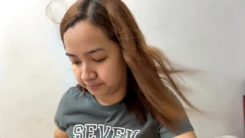 Snapshot of shirleendurrah chatting on June 2026 10:17:01 AM Karin online show from June 2026 10:17:01 AM