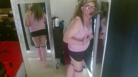 Snapshot of shirleyjo chatting on March 2026 07:41:02 PM sarah online show from March 2026 07:41:02 PM