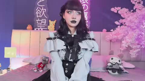 Snapshot of shizuko___ chatting on April 2026 08:18:01 PM Valentina online show from April 2026 08:18:01 PM