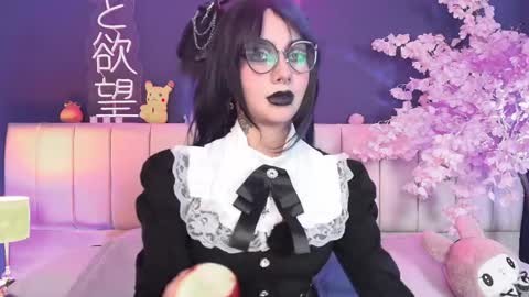 Snapshot of shizuko___ chatting on April 2026 08:58:02 PM Valentina online show from April 2026 08:58:02 PM