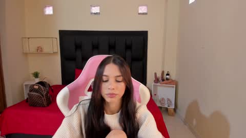  kendal  online show from January 2025 01:47:02 PM