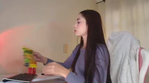  kendal  online show from October 2025 05:03:02 PM